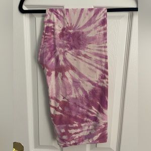LuLaRoe TC Leggings.  Breast Cancer Awareness collection.  Pink tie dye